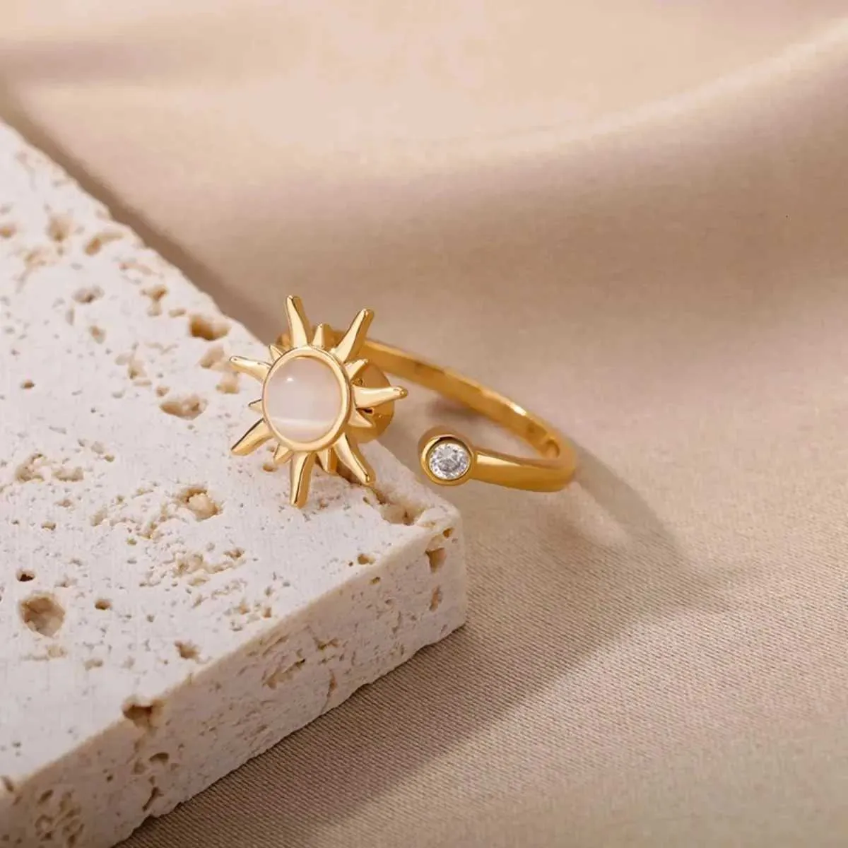 Anti-stress ring voor dames roestvrij staal zon spinner ring_voghion.com