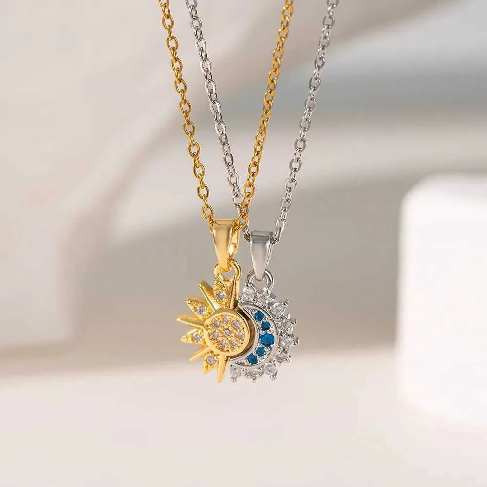 Personalized Retro Magnetic Sun Moon Necklace Set For Couples_voghion.com
