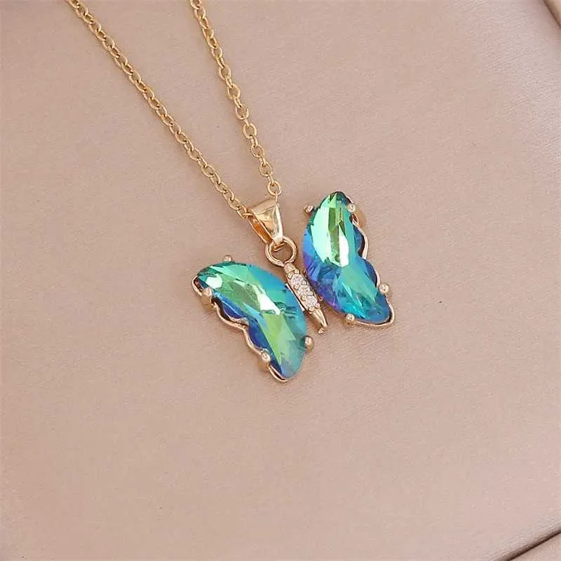 Squisita collana di lusso con farfalla di cristallo, ciondolo a forma di insetto colorato, catena a maglie larghe, gioielli alla moda da donna, regalo_voghion.com