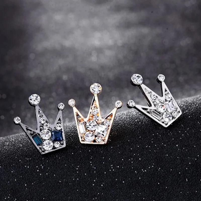 Spilla Con Corona In Metallo Donna Uomo Moda Cristallo Bella Spilla Carina Cravatta Con Clip Decorazione Colletto Regali Di Natale 251217 Da 7,09 € | DHgate