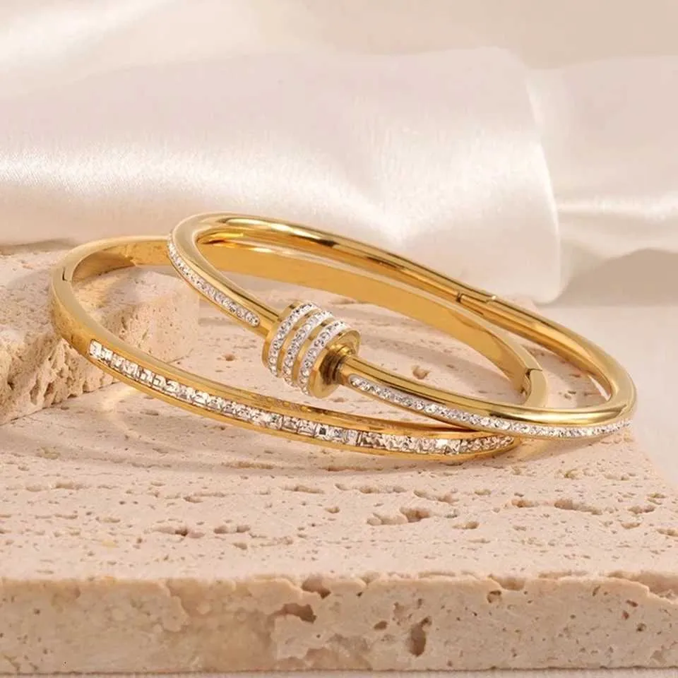 Zakol Stainless Steel Stackable Bangles With Crystal Cz Set_voghion.com