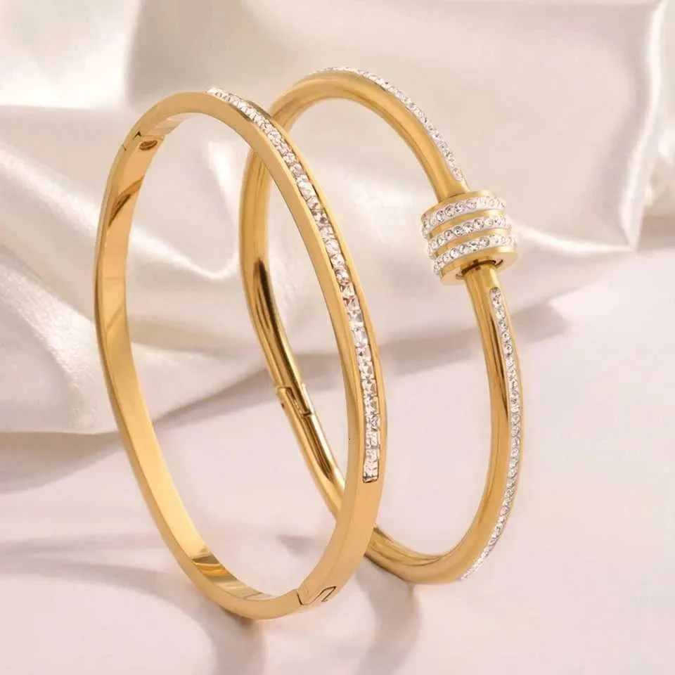 Zakol Stainless Steel Stackable Bangles With Crystal Cz Set_voghion.com