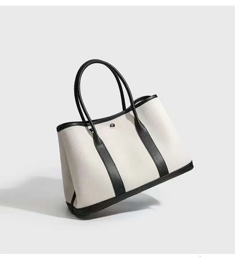 Canvas Patchwork Tote Bag Large Capacity Commuter Handbag Black_voghion.com