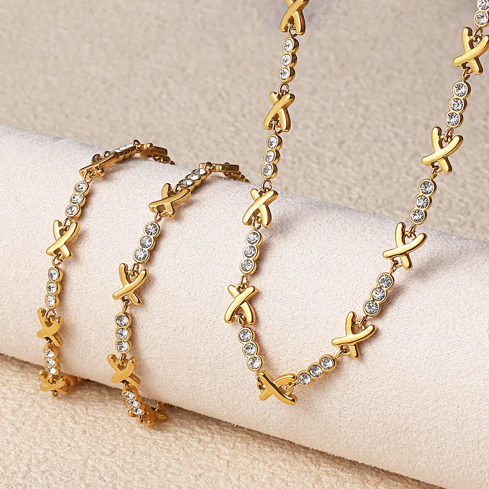 Modisches neues Halsketten- und Armbandset, leicht und luxuriös, X-förmig mit Strasssteinen besetzt, Edelstahlmaterial, temperamentvoll_voghion.com