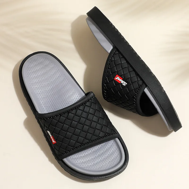Free Shipping 2026s Summer New Design Woven Men Slippers Home Outdoor Lightweight Slip Resistant Durable Beach Cool_voghion.com