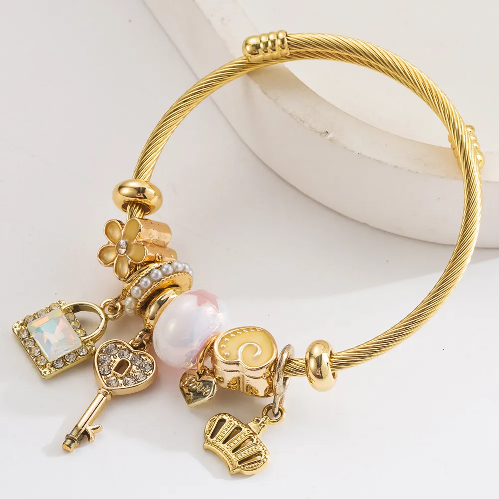 Fashionable Gold Stainless Steel With Elegant Ladies Crystal Bead Key Crown Heart Pendant Adjustable Bracelet Boutique_voghion.com