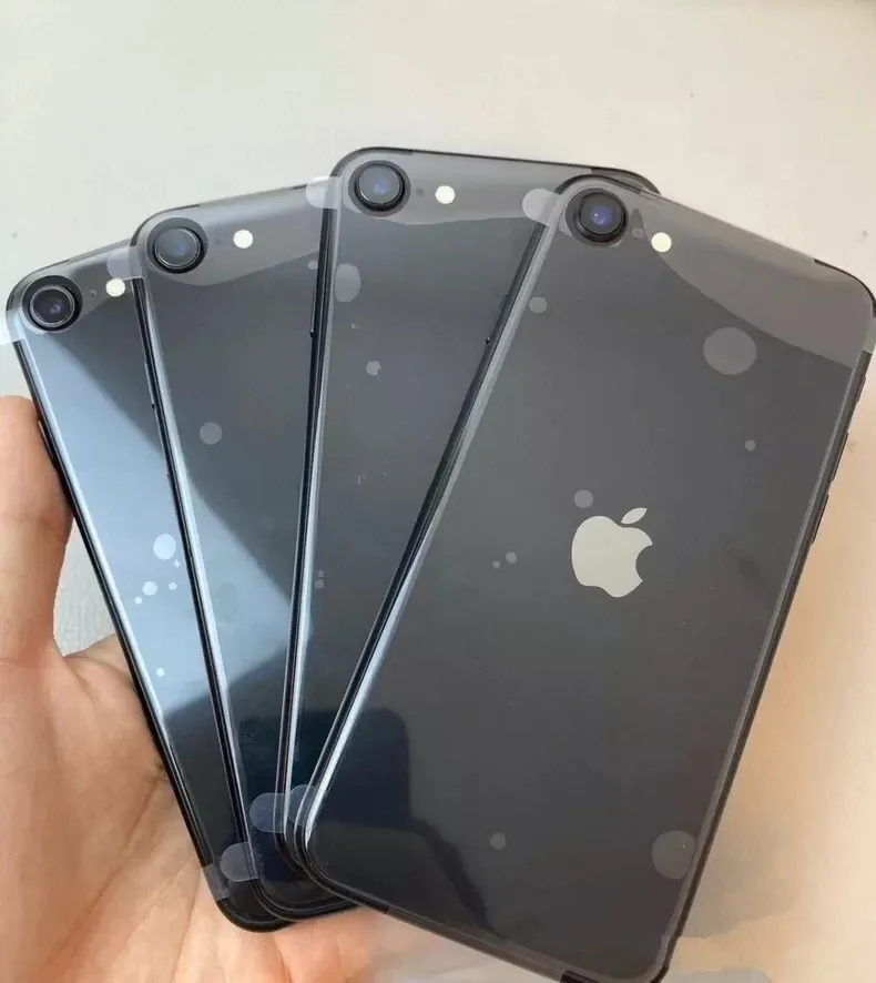 Apple IPhone SE 2. Nesil Kilitsiz Akıllı Telefon  Yi TL10