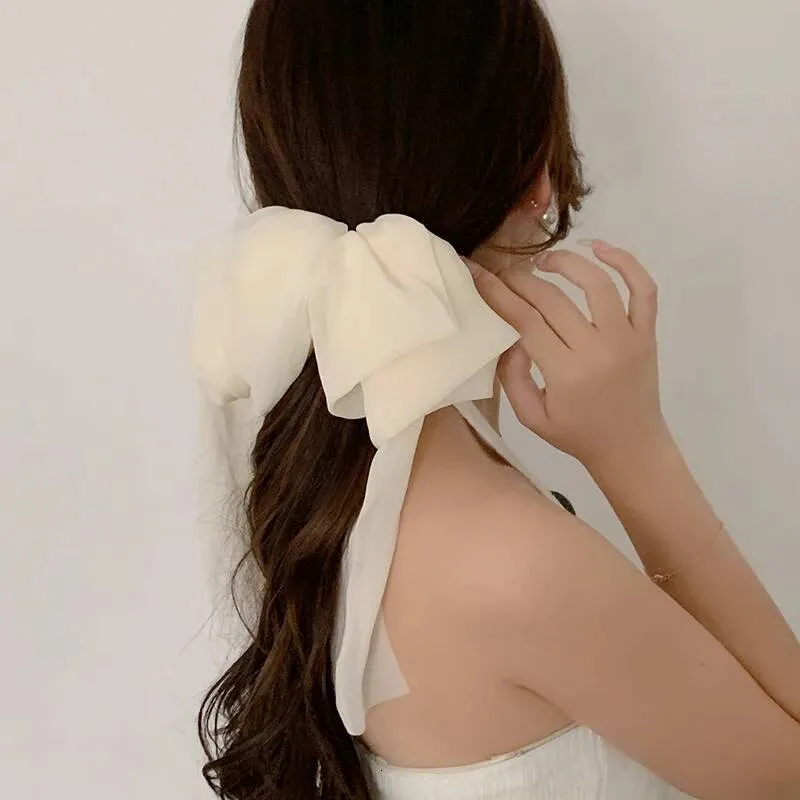 Fermaglio per capelli a forma di fiocco scozzese: grande accessorio per capelli a quadretti - Italia