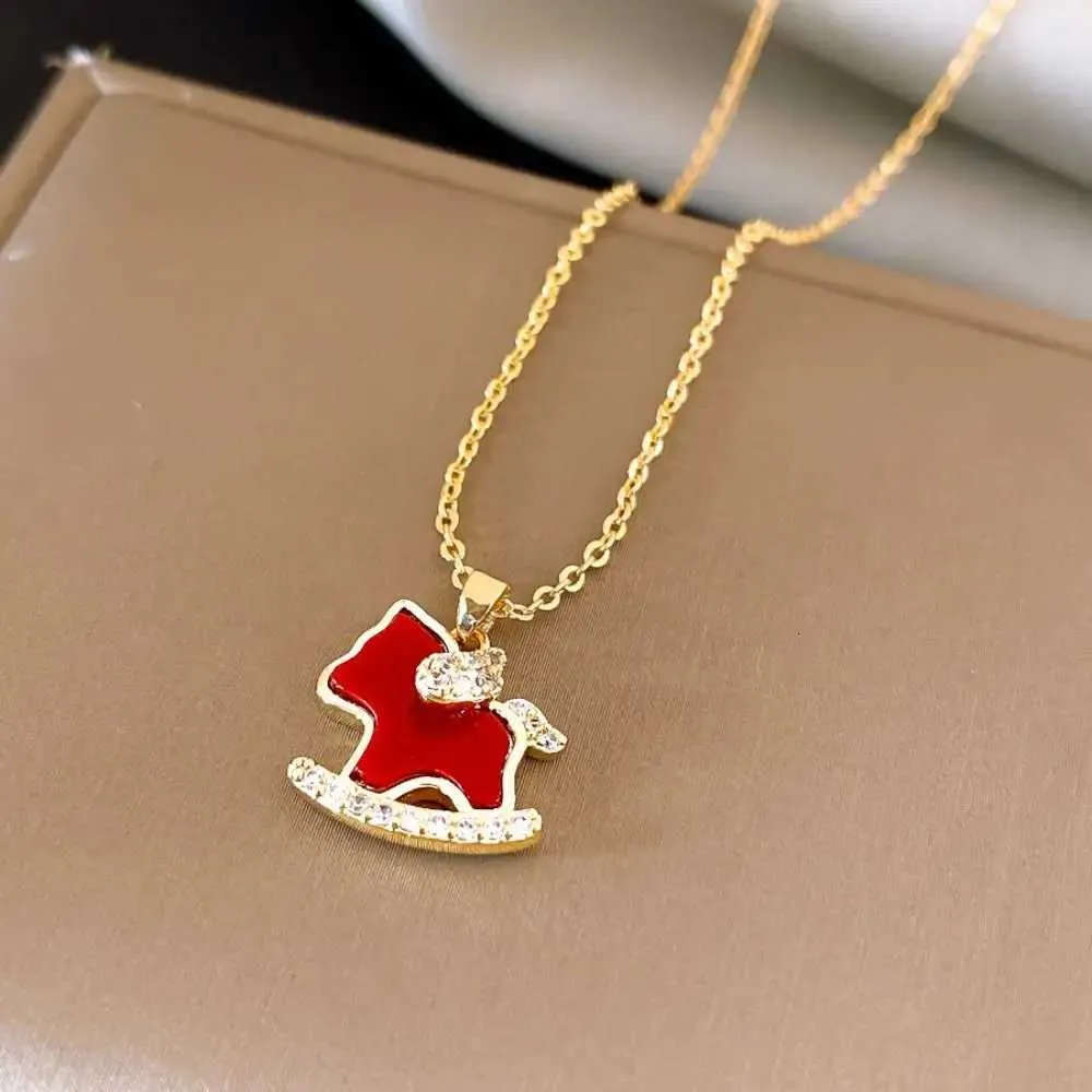 Parure collier pendentif cheval et boucles d oreilles zircon_voghion.com