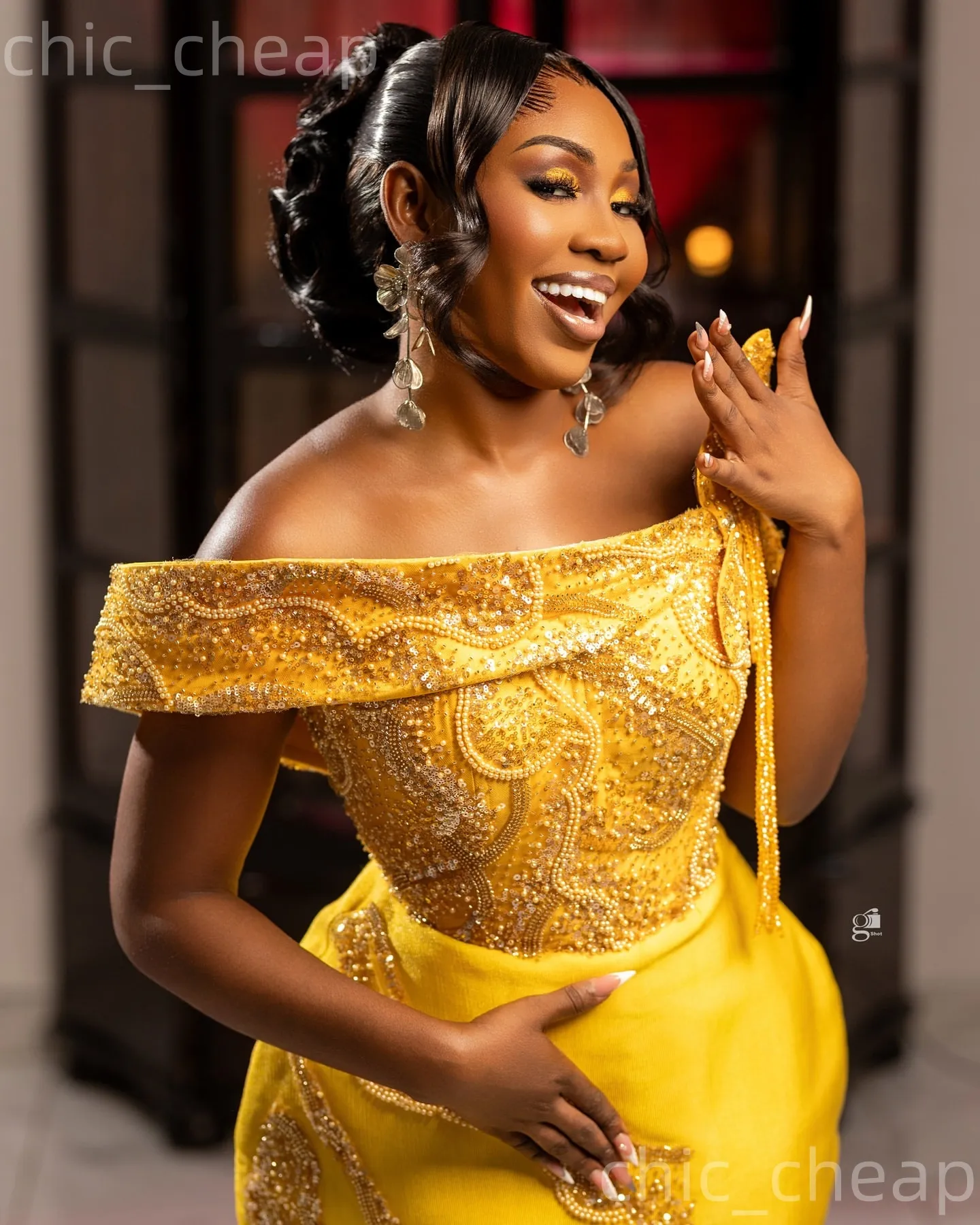 Yellow Sequined Off-Shoulder Yellow Cocktail Dress with Floral Accents - Perfect for Graduation, Homecoming, and Special Occasions