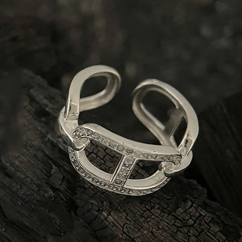 Anello di design con naso di maiale, gioiello minimalista di lusso._voghion.com