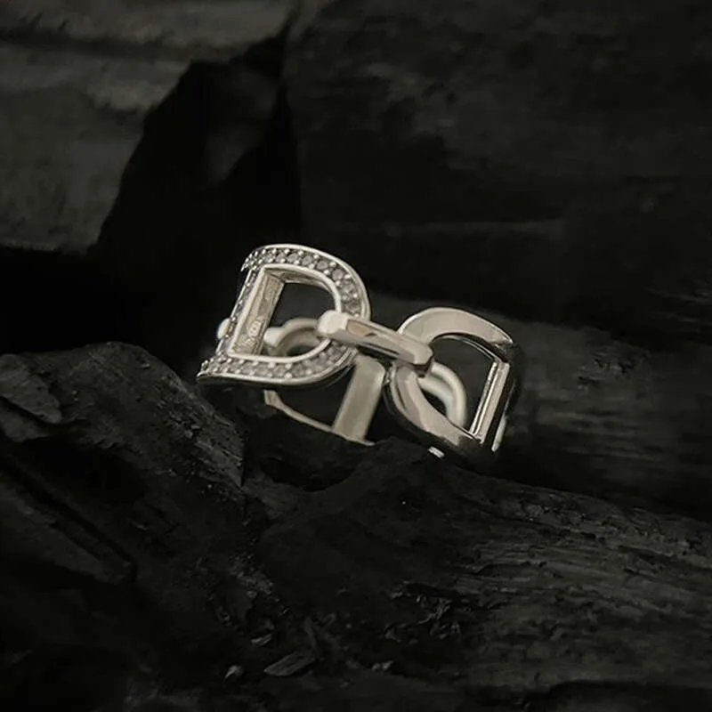 Anello di design con naso di maiale, gioiello minimalista di lusso._voghion.com
