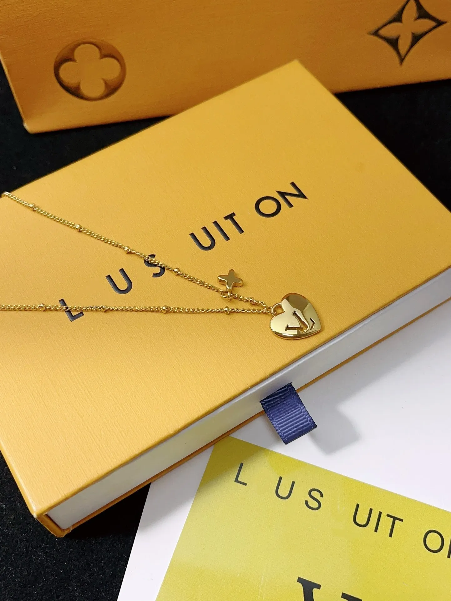 ブランドレター 18K シルバー 925 ゴールド クローバー スター 
