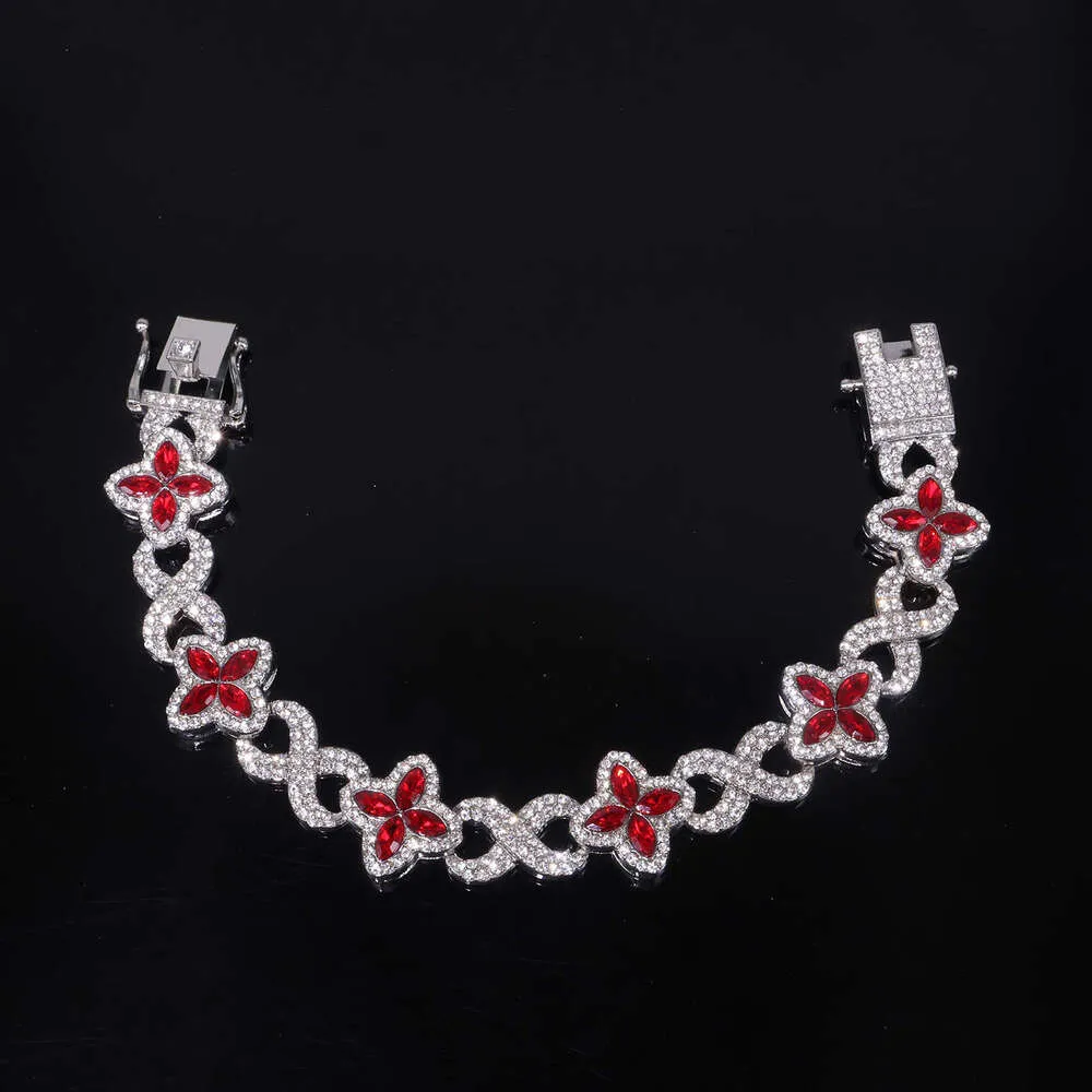 Four-Pointed Star Set Designer Necklace With Colored Diamonds Unique Four-Leaf Clover Design_voghion.com