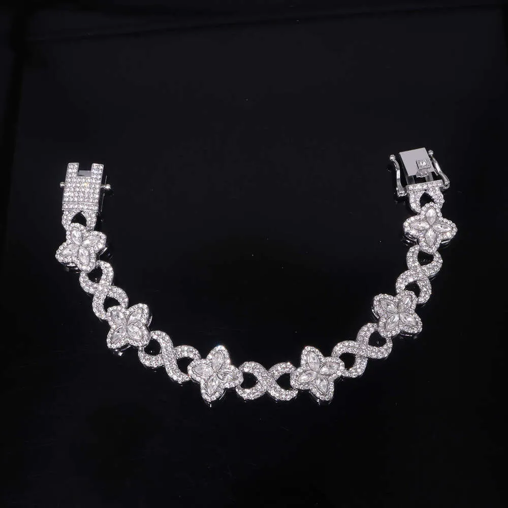 Four-Pointed Star Set Designer Necklace With Colored Diamonds Unique Four-Leaf Clover Design_voghion.com