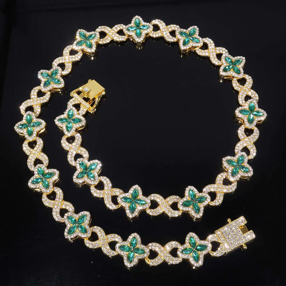 Four-Pointed Star Set Designer Necklace With Colored Diamonds Unique Four-Leaf Clover Design_voghion.com