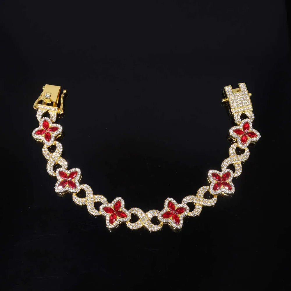 Four-Pointed Star Set Designer Necklace With Colored Diamonds Unique Four-Leaf Clover Design_voghion.com