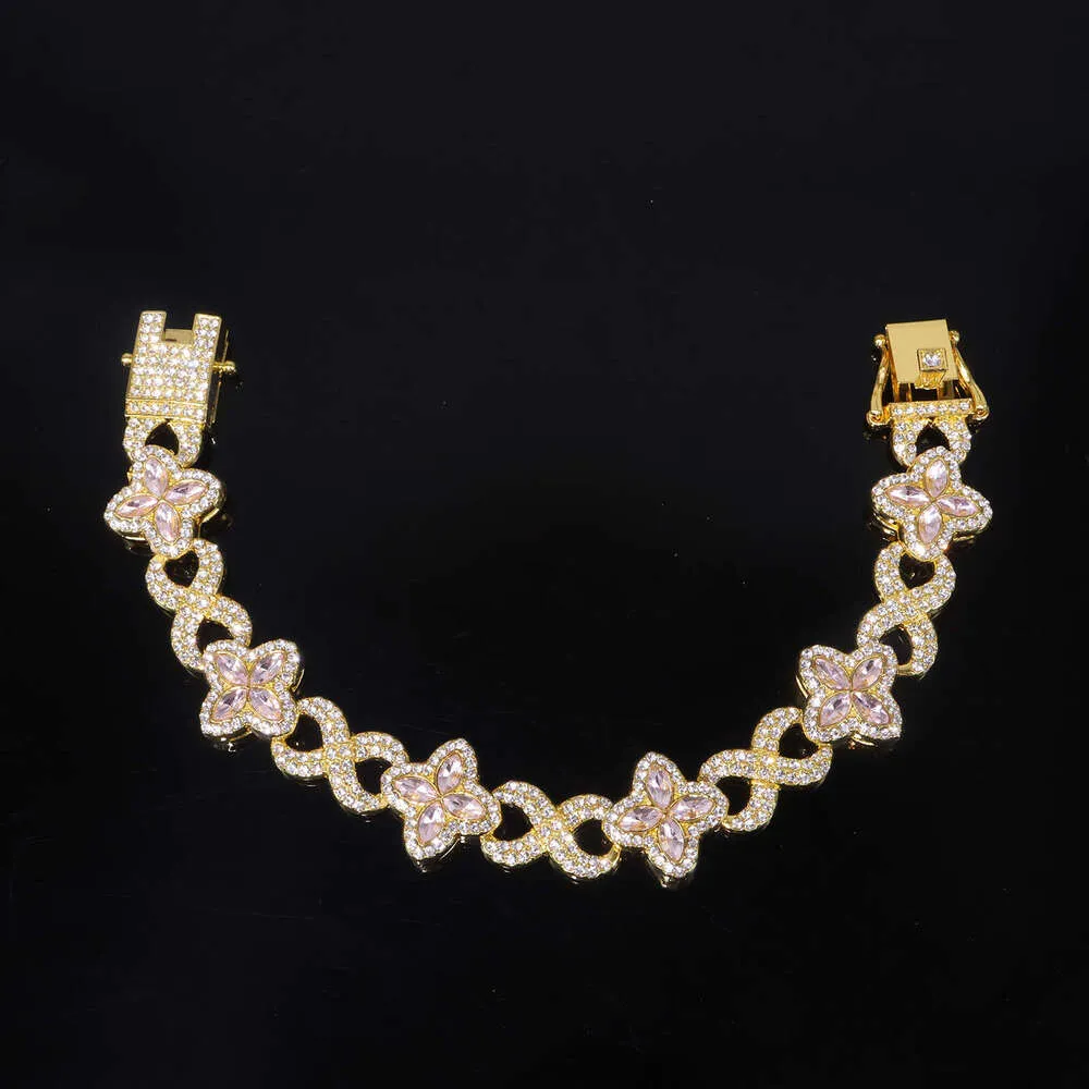 Four-Pointed Star Set Designer Necklace With Colored Diamonds Unique Four-Leaf Clover Design_voghion.com
