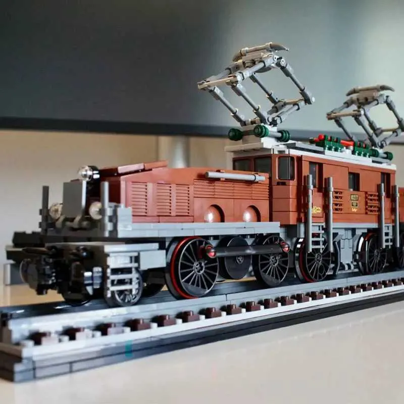Train Model Blocks Technical Crocodile Locomotive Building Blocks ... From Wenxin ...