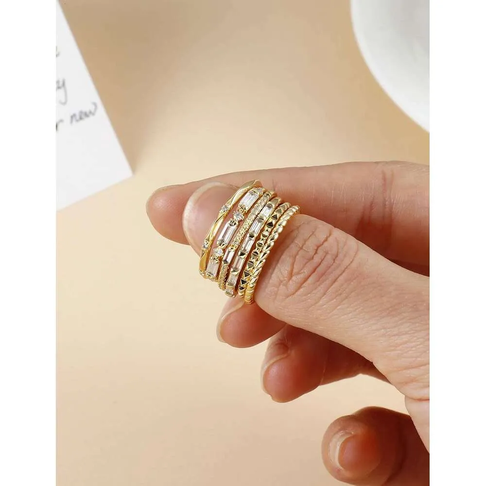 Set Of 3 Dainty Gold Stackable Rings With Cubic Zirconia Stones_voghion.com