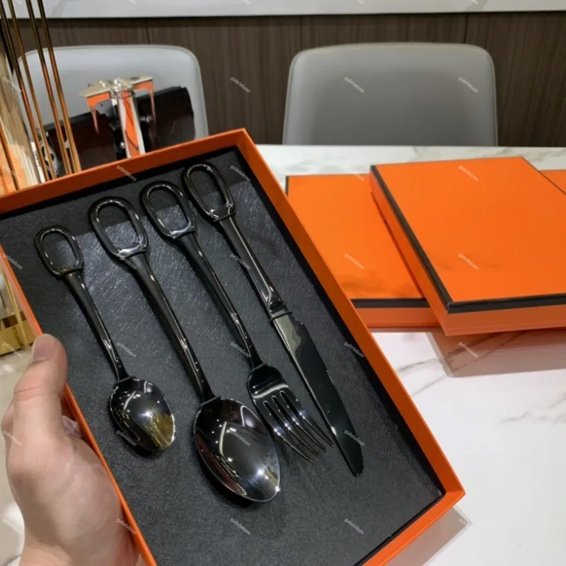 Elegant Dinnerware Set: Western Cutlery With... 