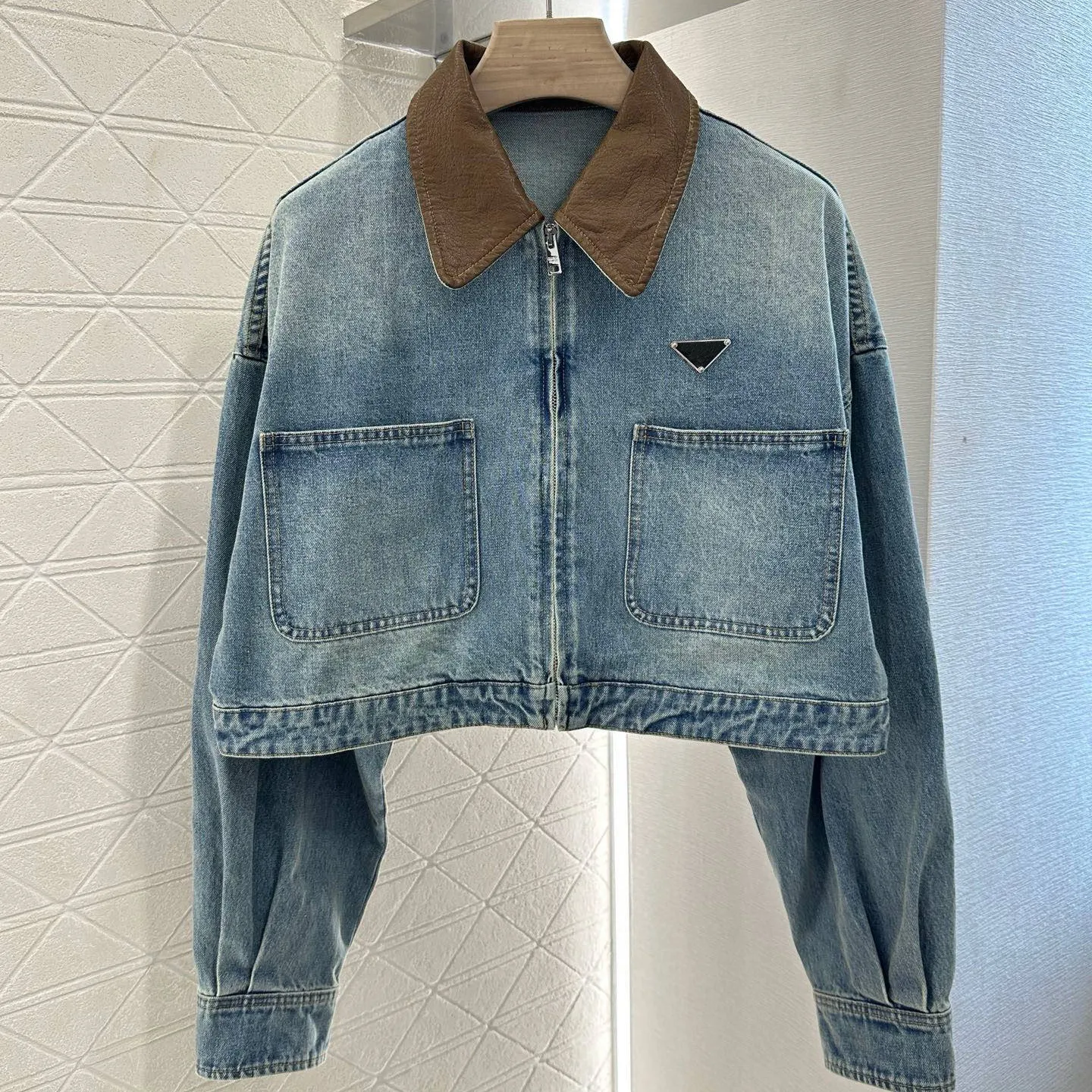 Save Big on Bulk Designer Denim Jackets Women's Women's Denim Jacket  Stylish Long Sleeve Jean Coat, Fashionable Triangle Design Best Deals on  DHgate