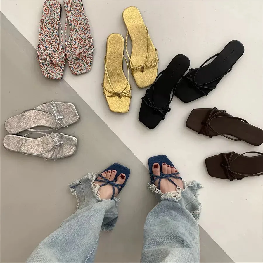 Comfortable Flat Sandals For Women Stylish Summer Flip Flops_voghion.com
