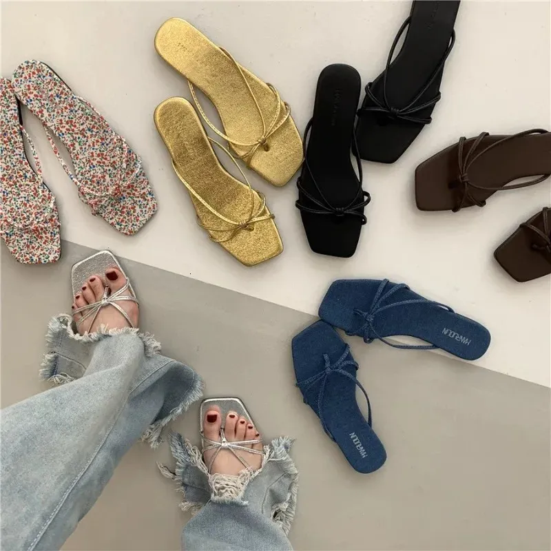 Summer Fashionable Plus Size Flat Flip Flops Comfortable To Wear On The Outside Soft Soled Slippers For Women 250703_voghion.com
