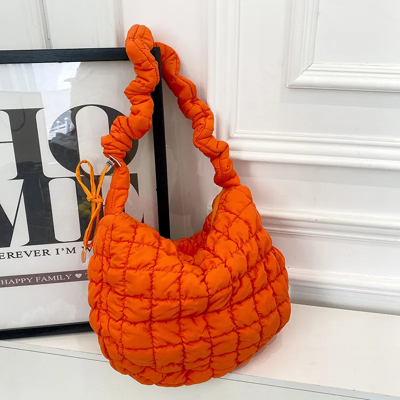 HTH quilted shoulder bag オレンジ quilted shoulder bag – YZ