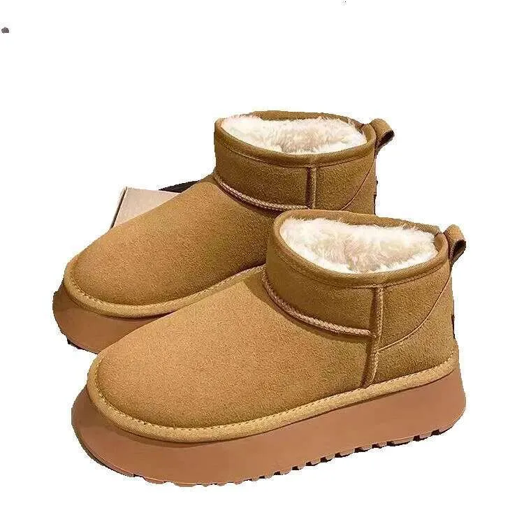 35-41Free Shipping New Designer Casual Women Thick Soled Short Sleeved Snow Boots In Winter Versatile With Thick Fleece_voghion.com