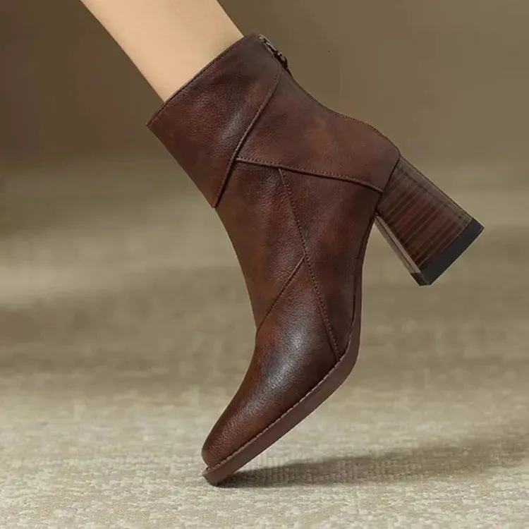 Women's Chunky Ankle Boots Retro Brown Leather Square Toe Heels_voghion.com