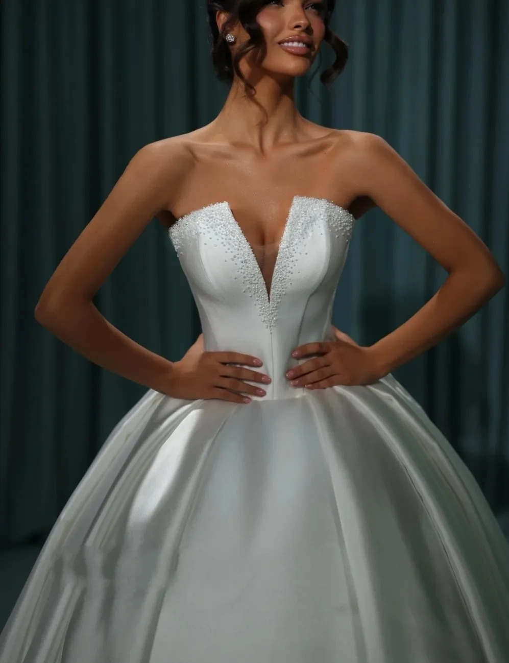 vintage style satin wedding dresses Sweetheart Ball Gown Lace Wedding Dress With Detachable Puff Sleeves US14 / As Picture