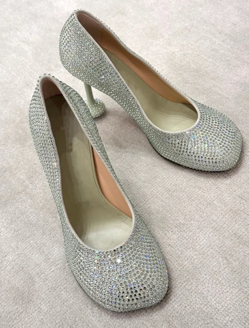 Dames high heels met stiletto hak voor slank effect_voghion.com