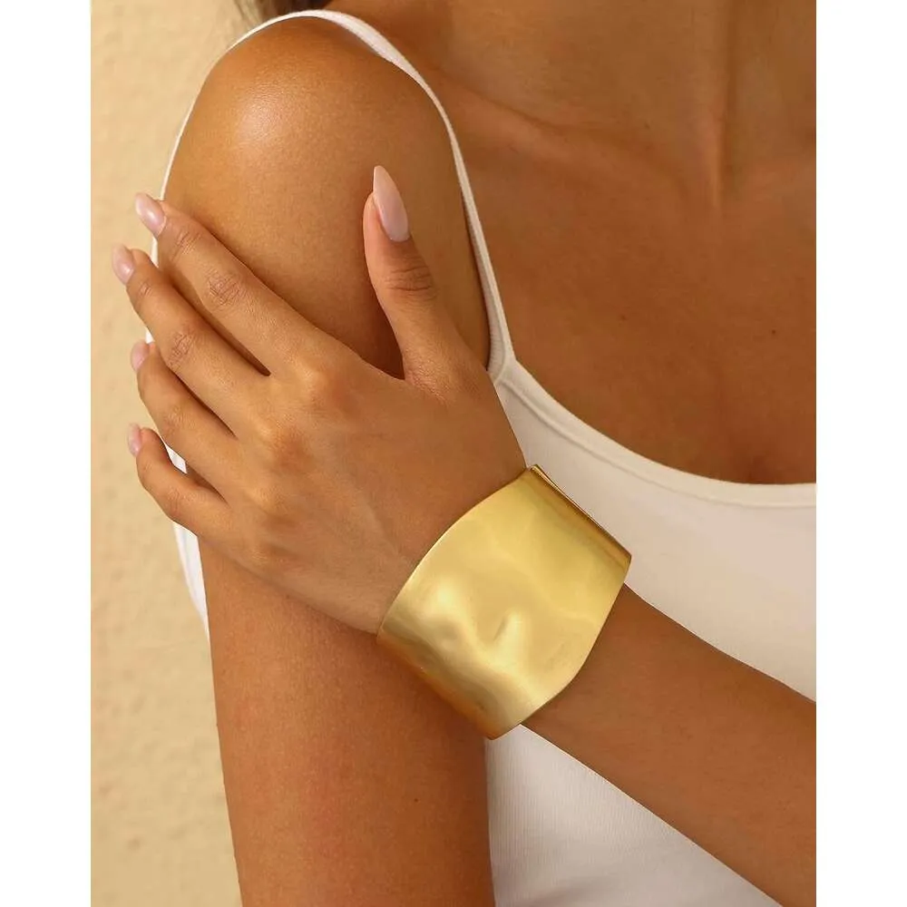 Trendy Gold Plated Wide Bangle Bracelet Hinged Arm Cuff For Women_voghion.com