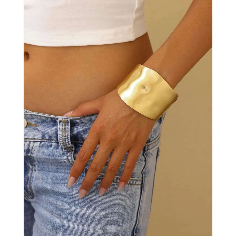 Trendy Gold Plated Wide Bangle Bracelet Hinged Arm Cuff For Women_voghion.com
