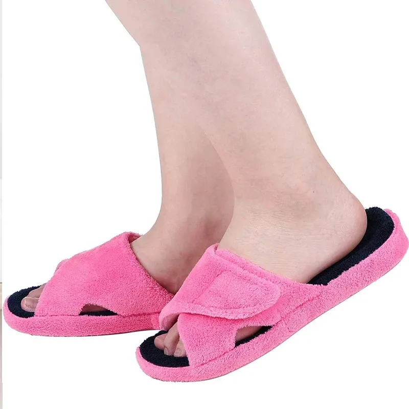 Pantofole da casa da donna Pallene Cross Band in cotone, morbide e antiscivolo, con punta aperta, modello 250723_voghion.com