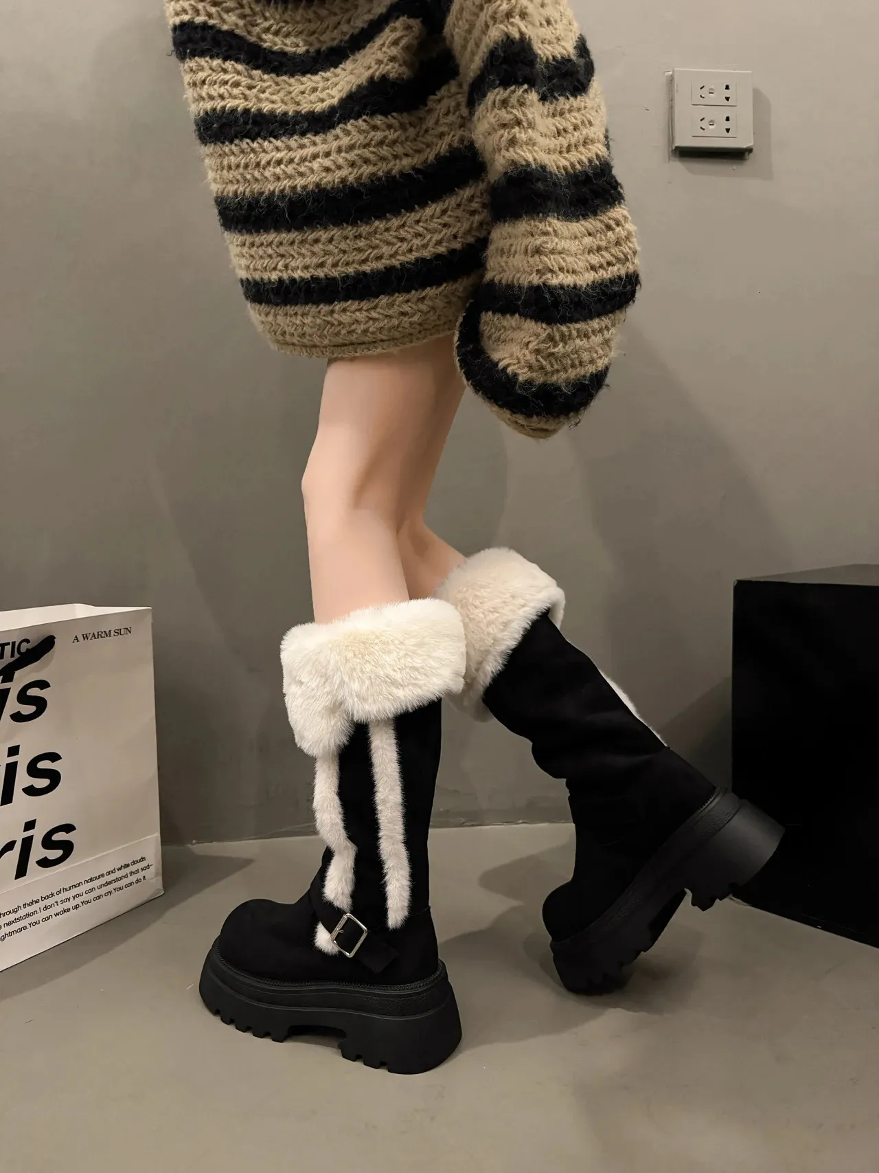 Women Snow Flats Platform Woman Warm Plush High Winter Trend Sport Casual Shoes Suede Chelsea Boots Mujer 251027_vogvips.com