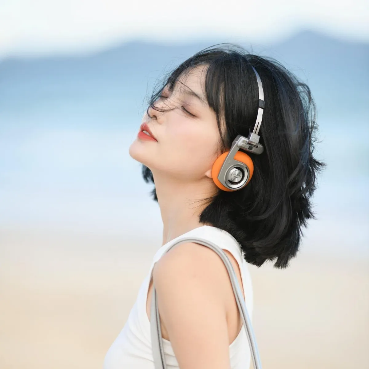 RETRO R3 Wireless Over Ear Earphones Head... From Casecraze, $53.87 ...