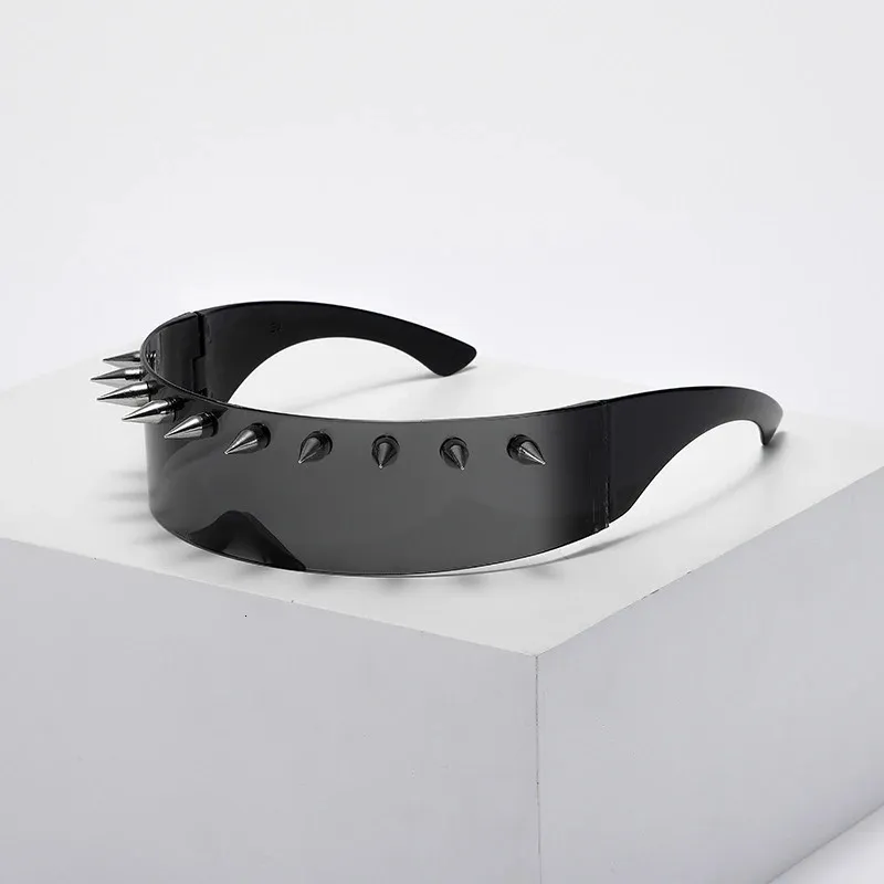 New Rivet Spike Decoration Wild Rock SteamPunk Sunglasses 2022 Cool Fashion Stage Bar Party Sun Glasses Goggles Oculos De Sol - 200000297