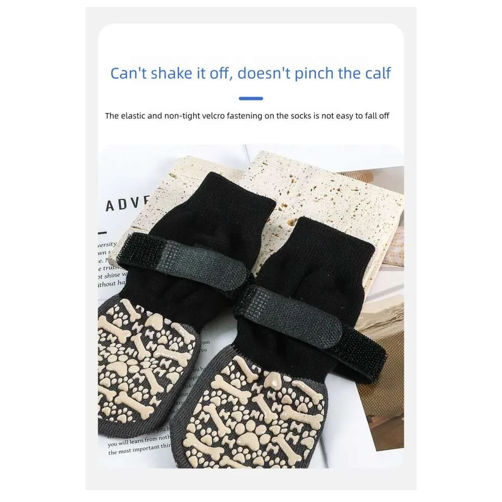 Liukumattomat koiran sukat ja tossut ulkokäyttöön_voghion.com