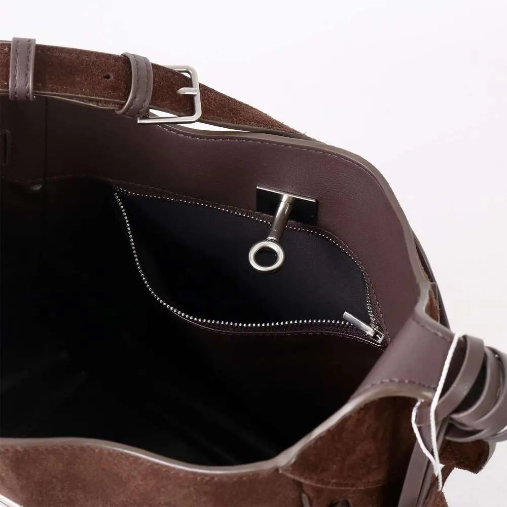 Luxury Designer's New Versatile Patchwork Matte Cross Body One Shoulder Bucket High End Commuter Large Capacity Bag_voghion.com
