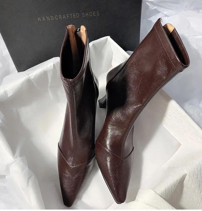 Vintage Damen Stiefeletten Aus Leder Mit Spitzer Form Und Absatz_voghion.com