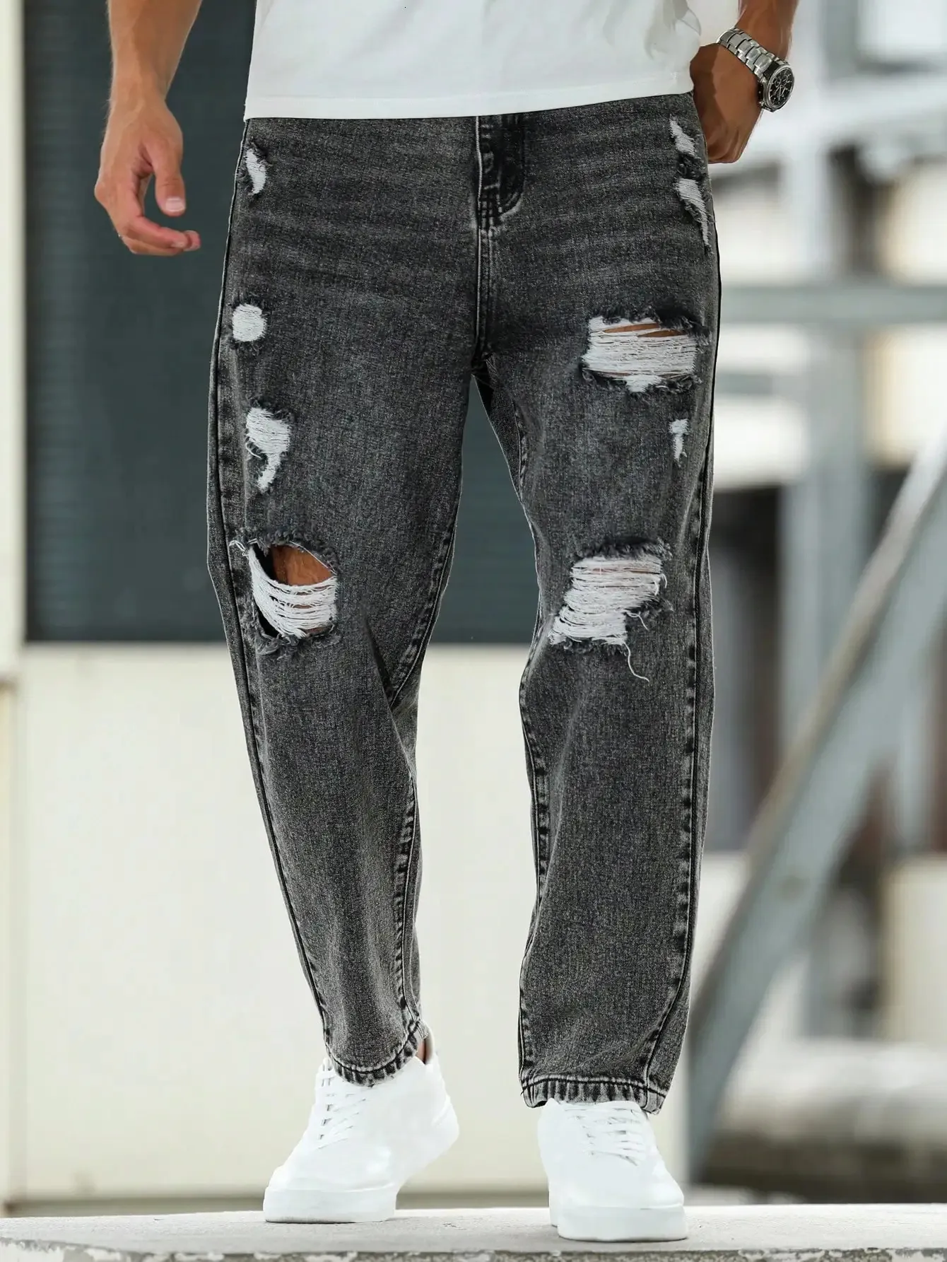 Jeans strappati street hip-hop di nicchia in stile americano da uomo, pantaloni alla moda larghi versatili con bordo grezzo in stile Hong Kong – acquista a prezzi convenienti sul marketplace