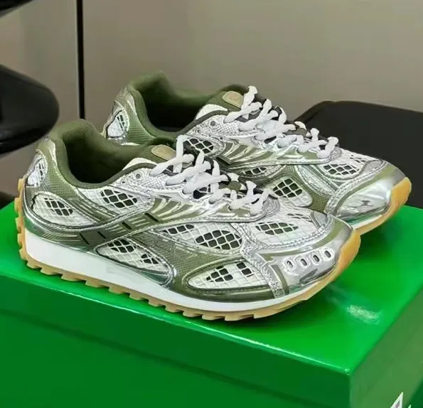Running Shoes designer shoes daily outfit running shoes netting ventilate for men women mens trainers sneakers