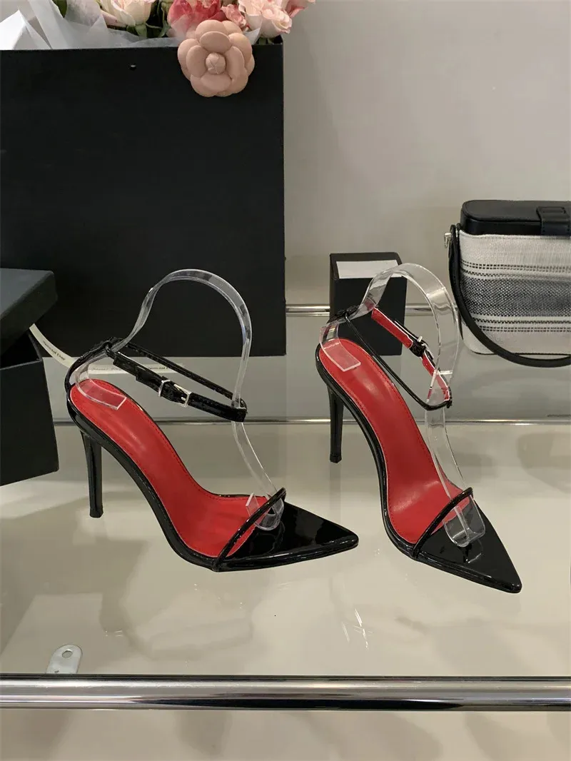 Elegant White Patent Leather Ankle Strap Heels For Women Wedding_voghion.com