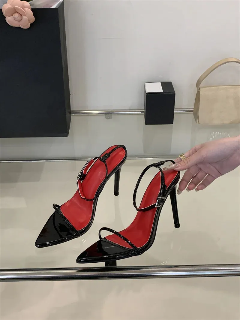 Elegant White Patent Leather Ankle Strap Heels For Women Wedding_voghion.com
