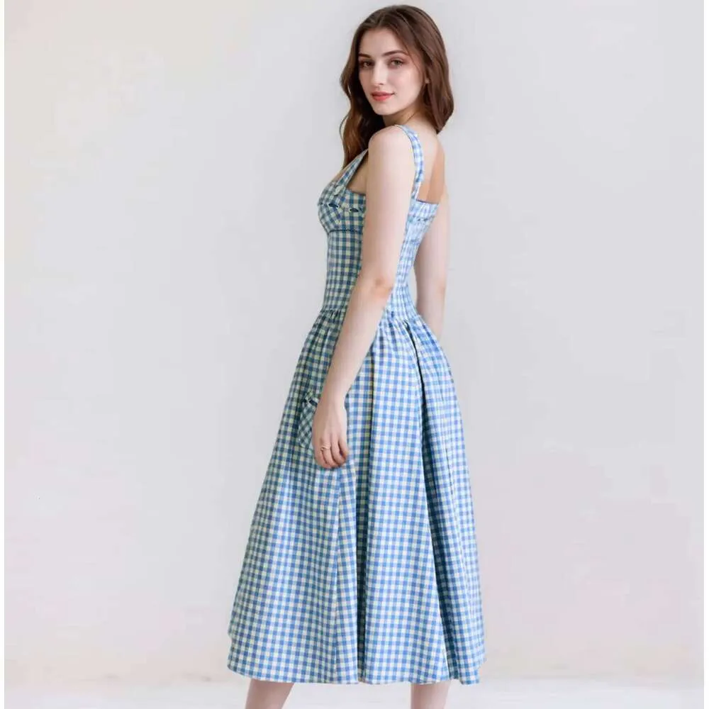 square neck spaghetti strap midi dress ASTR the Label | Trisha Square Neck Midi Dress in Pistachio