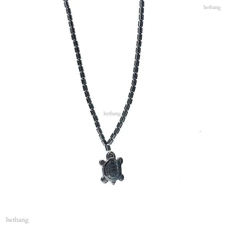 Gargantilla de plata con perlas y piedra azul Farbe Metall Vergoldetes