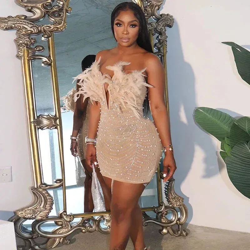 Sexy Club Party Night Feather Rhinestone Womens... From Kong04, $20.63 |  DHgate.Com