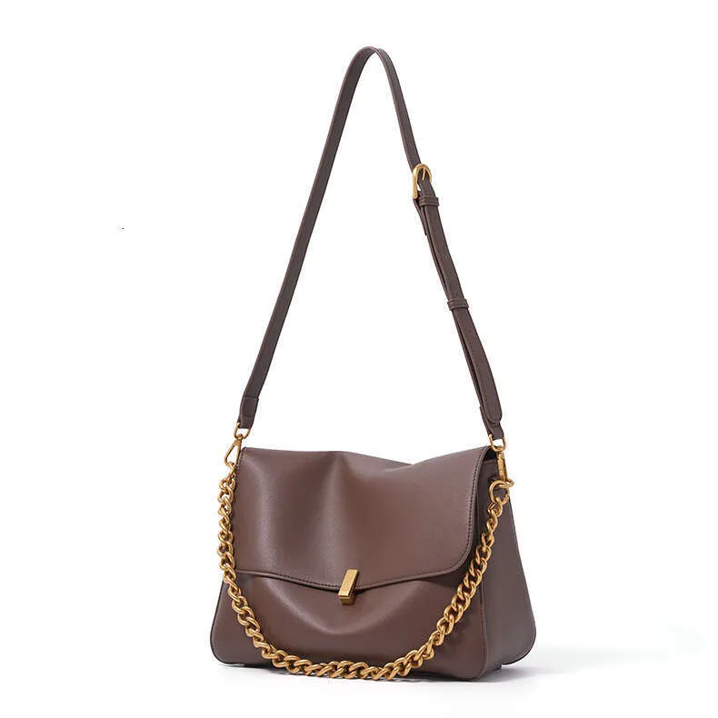 Luxury Designer Cowhide Crossbody Bag Large Capacity Chain Shoulder_voghion.com